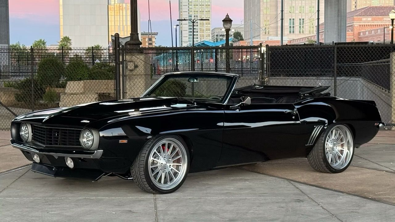 5f9cb2_1a84dad934c04c1baae125bca49a04c0~mv2 Large.jpeg